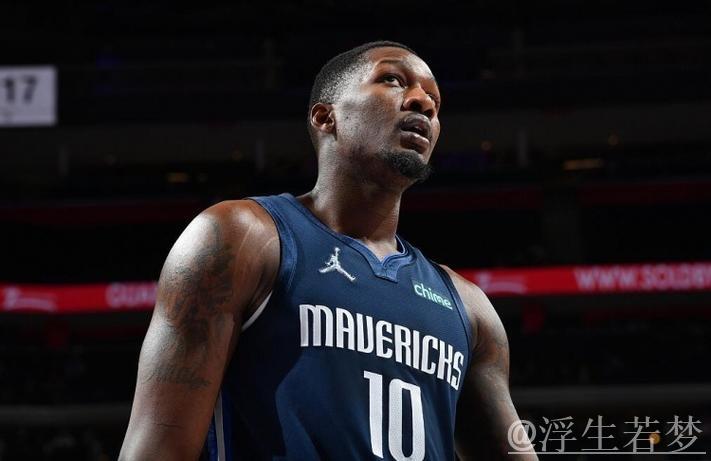 东契奇妙传 芬尼·史密斯三分命中 东契奇妙传 芬尼·史密斯三分命中